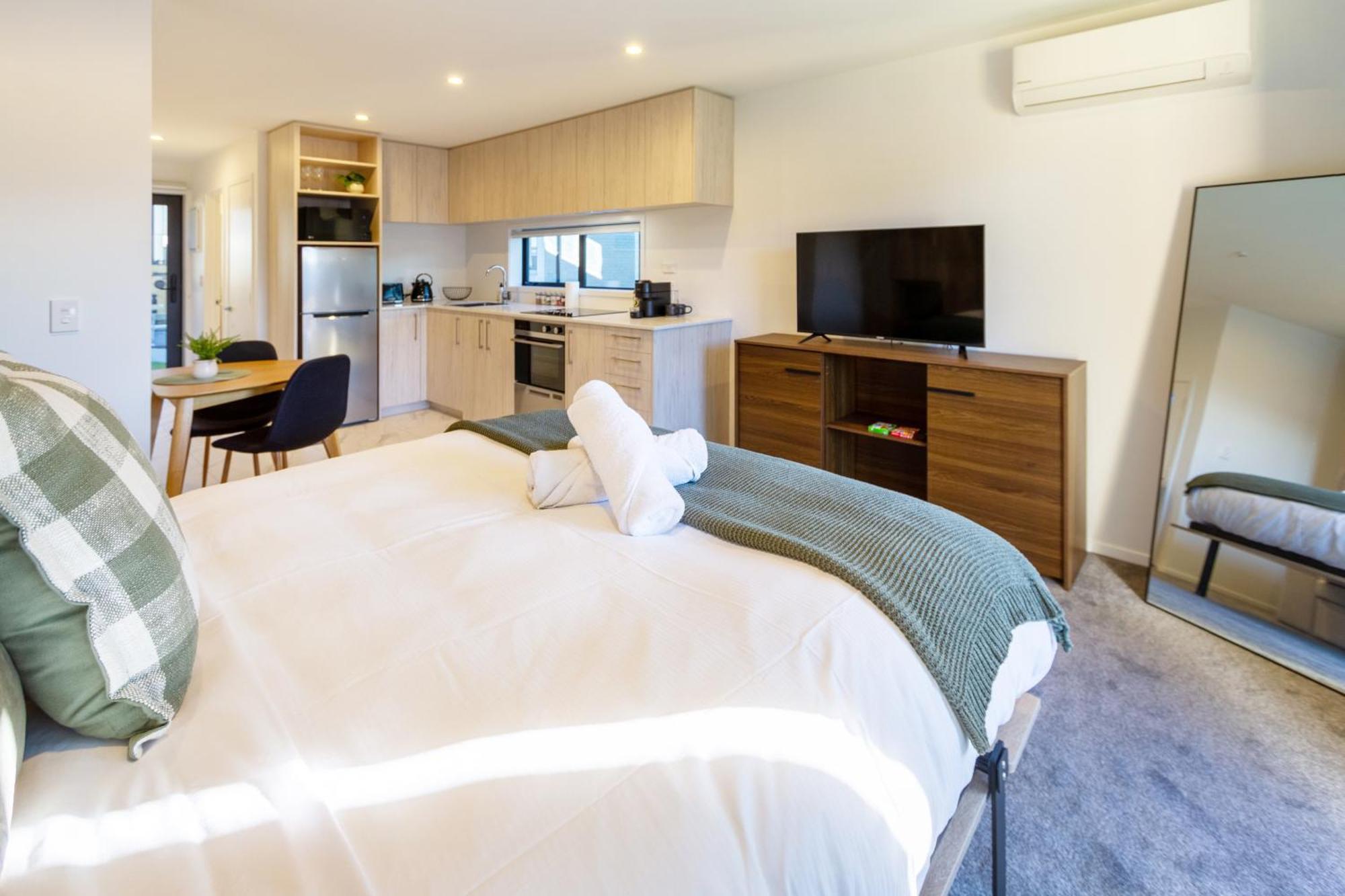 Single Level Studio Escape On Wilmer St - Central 크라이스트처치 외부 사진